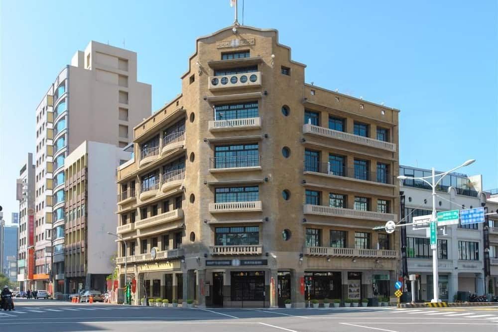 hotel photo