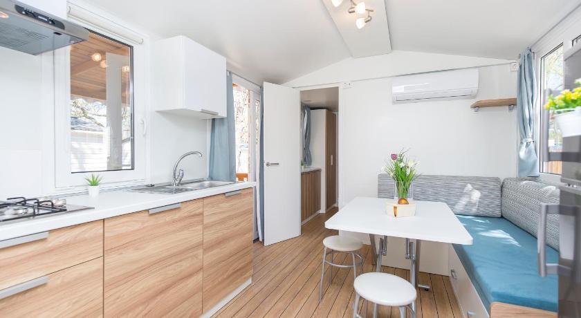 Albatross Mobile Homes on Camping Cala Canyelles Costa Brava - Lloret del Mar visuel 2/5