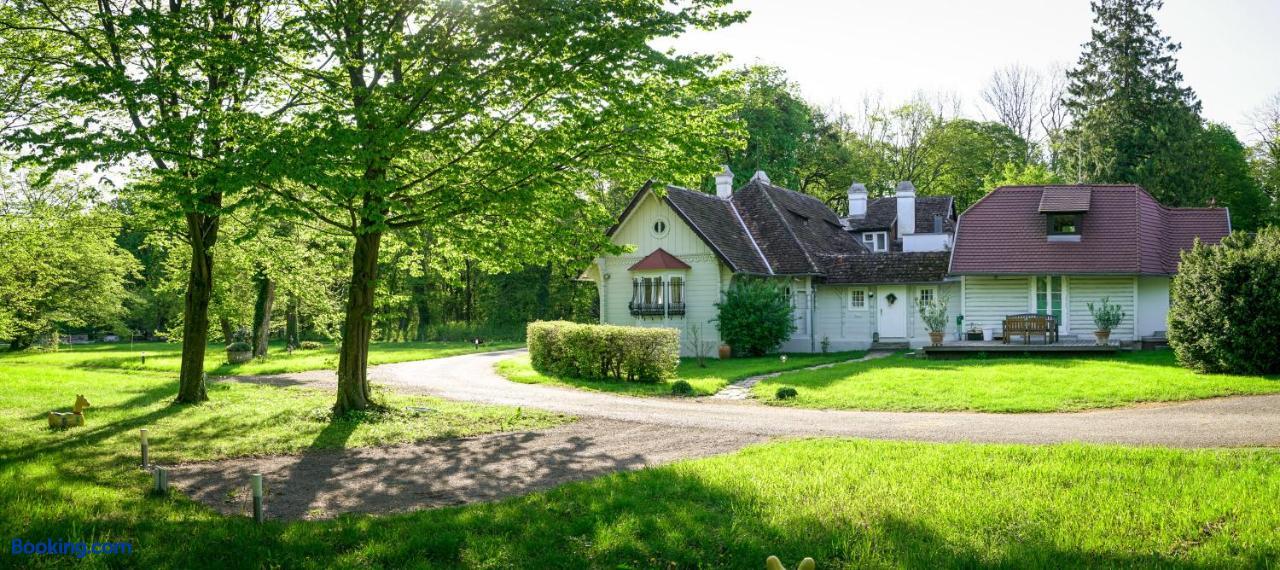 booking-555360-445859048-223321 Schloss Schönau