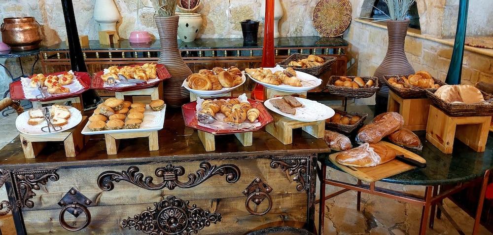 sembo-95733-47506d-026937 Hayat Zaman Hotel And Resort Petra