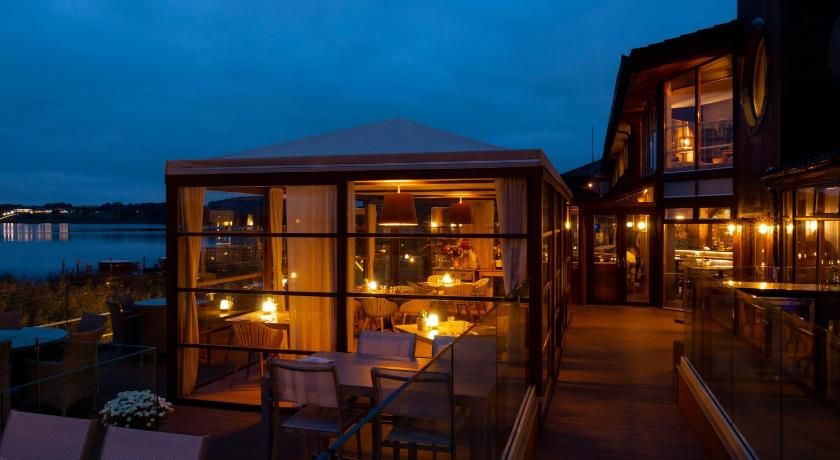 Wineport Lodge