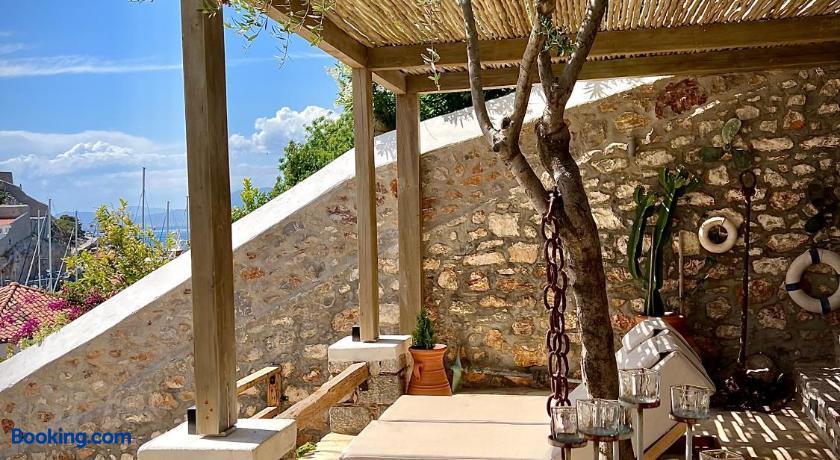 booking-684144-460907331-439129 PortaDelMare deluxe suites