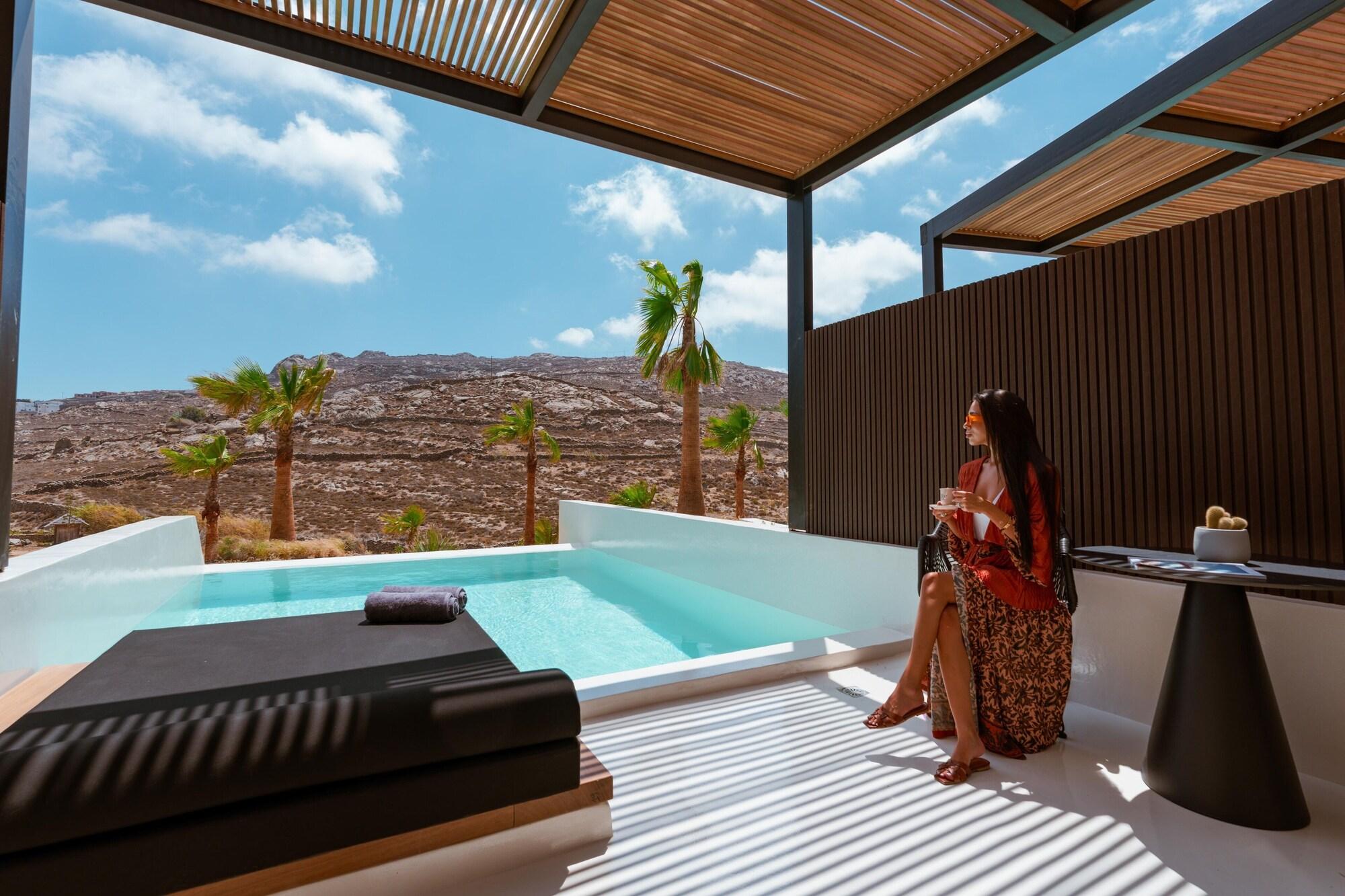 expedia_group-7098866-a01b4b-430318 Ftelia Black Villas