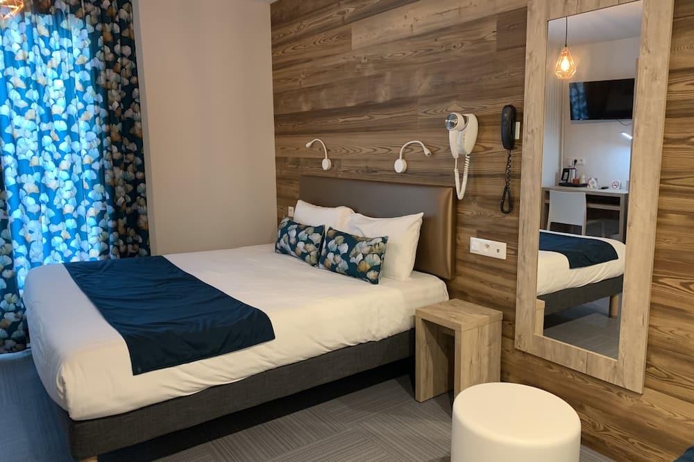 Hotel Lacour Provence-Alpes-Côte d'Azur - Eygliers visuel 1/5