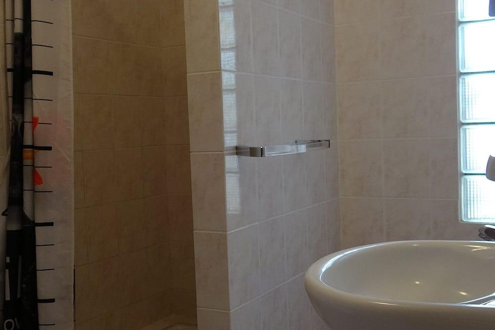 Hôtel Charles Provence-Alpes-Côte d'Azur - Les Arcs sur Argens visuel 2/5 Hôtel Charles Provence-Alpes-Côte d'Azur - Les Arcs sur Argens visuel 2/5