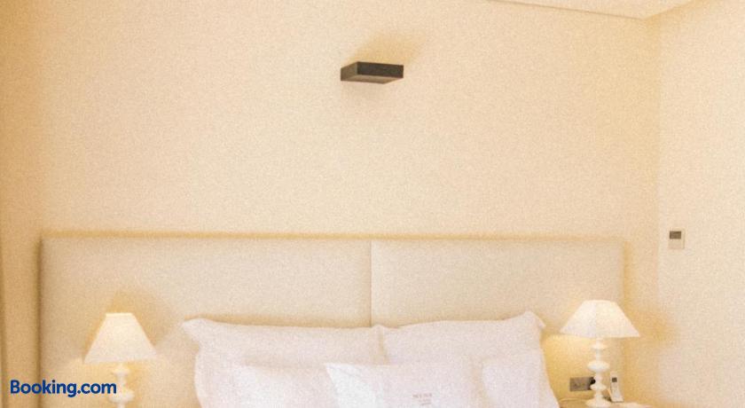booking-547010-368563242-906577 MUSE Saint-Tropez