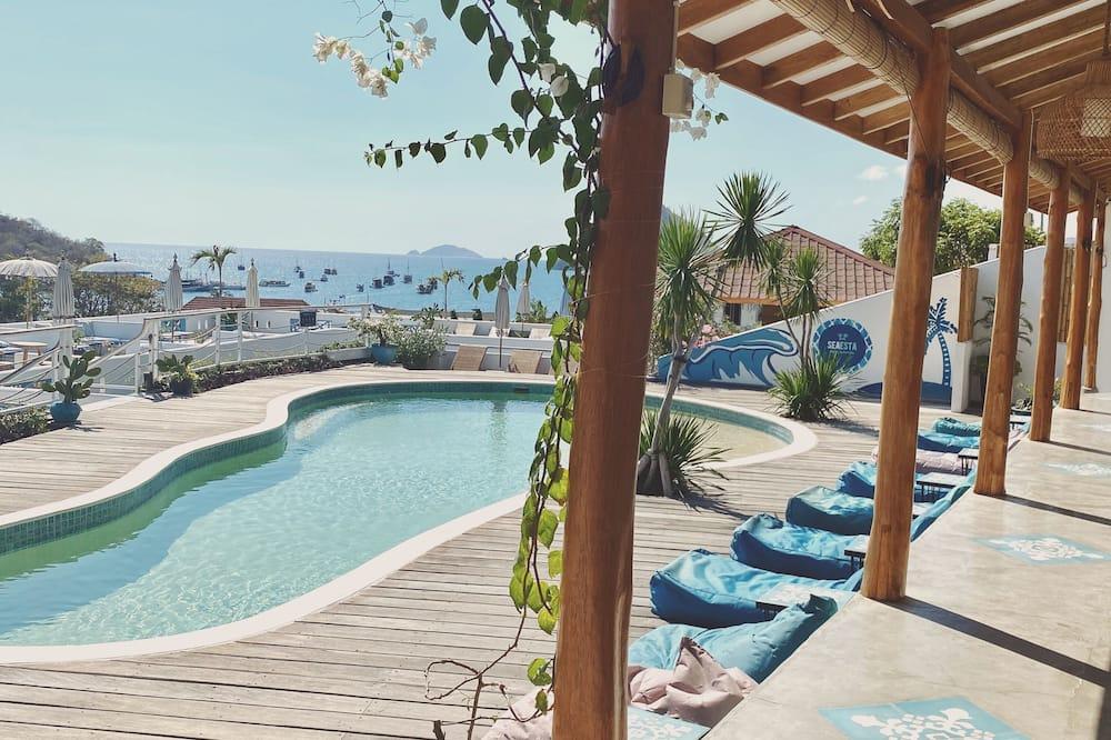 Seaesta Komodo Hostel & Hotel