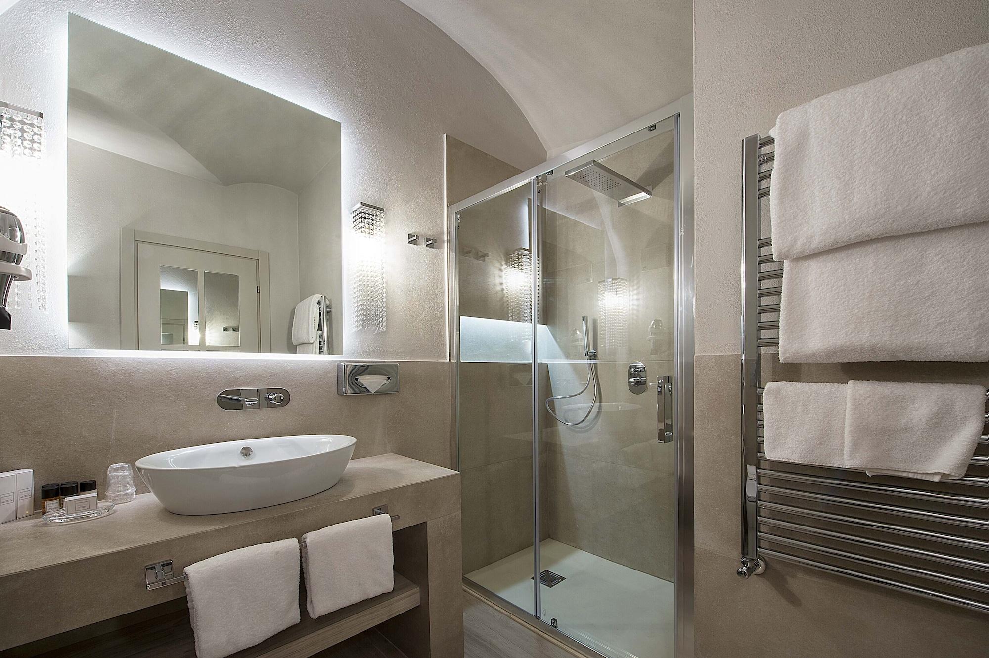 expedia_group-2256899-b670fa-448914 Terrace Pantheon Relais