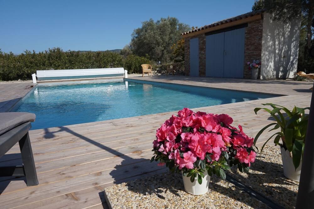 Circuit Du Castellet Villa Rental With Heated Pool, 7km From The Beach Provence-Alpes-Côte d'Azur - Le Castellet visuel 4/5 Circuit Du Castellet Villa Rental With Heated Pool, 7km From The Beach Provence-Alpes-Côte d'Azur - Le Castellet visuel 4/5