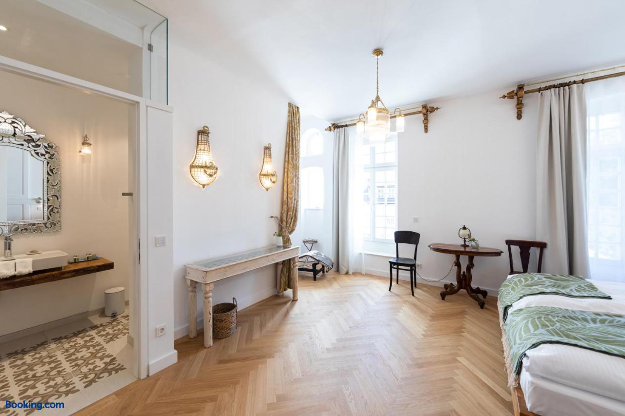 booking-555360-445864071-266918 Schloss Schönau