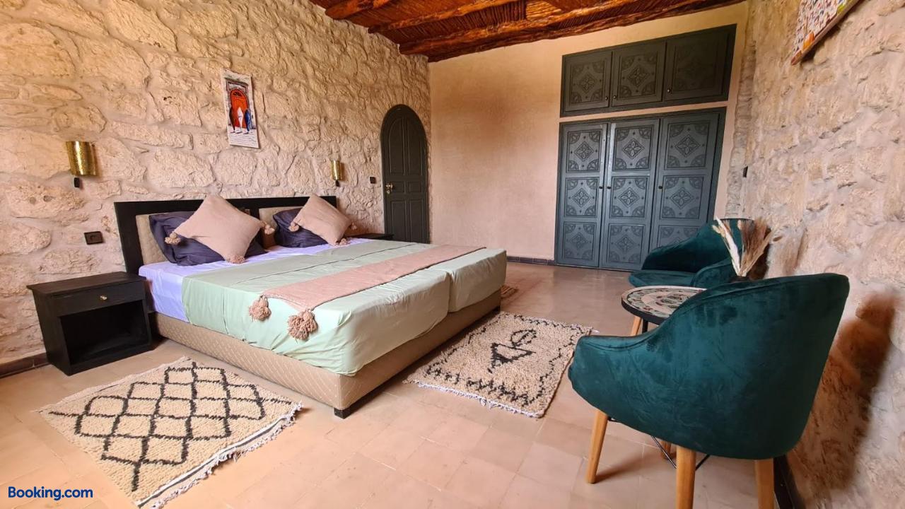 booking-1072301936-635228375-240234 Villa Amma