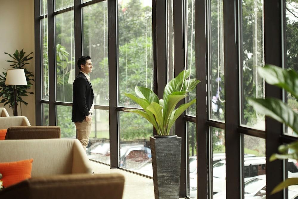 Santika Premiere Bintaro