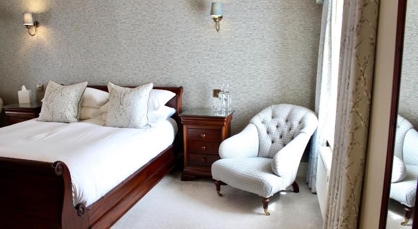 Rafters at Riverside House Hotel