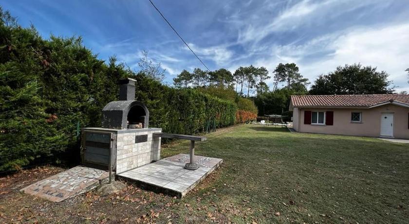 La Cabane au Carbet Piscine chauffée au calme dans la nature Aquitaine - Sainte-Eulalie-en-Born visuel 1/5 La Cabane au Carbet Piscine chauffée au calme dans la nature Aquitaine - Sainte-Eulalie-en-Born visuel 1/5