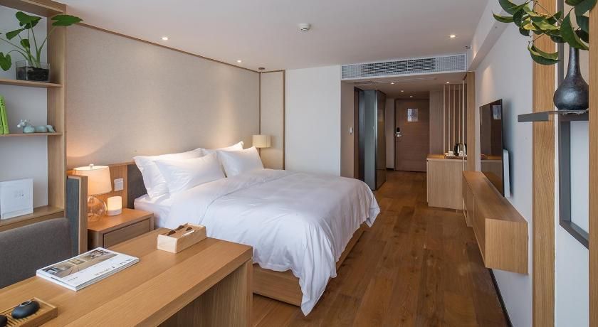 Bai Yun Qin She Boutique