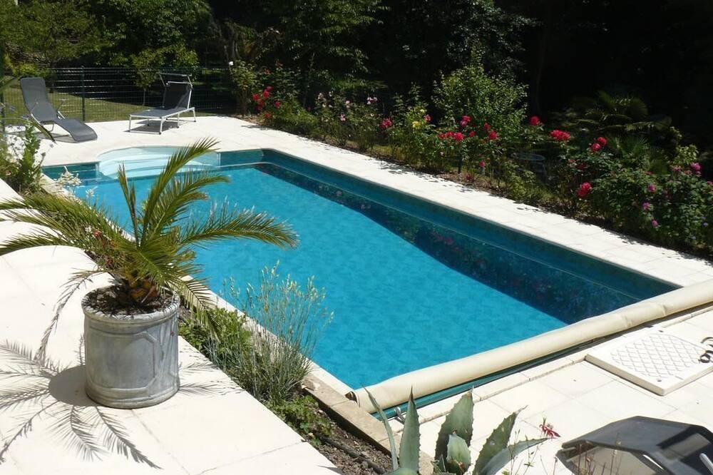 Gîte-Standard-Ensuite with Shower-Garden View Poitou-Charentes - Sireuil visuel 5/5 Gîte-Standard-Ensuite with Shower-Garden View Poitou-Charentes - Sireuil visuel 5/5