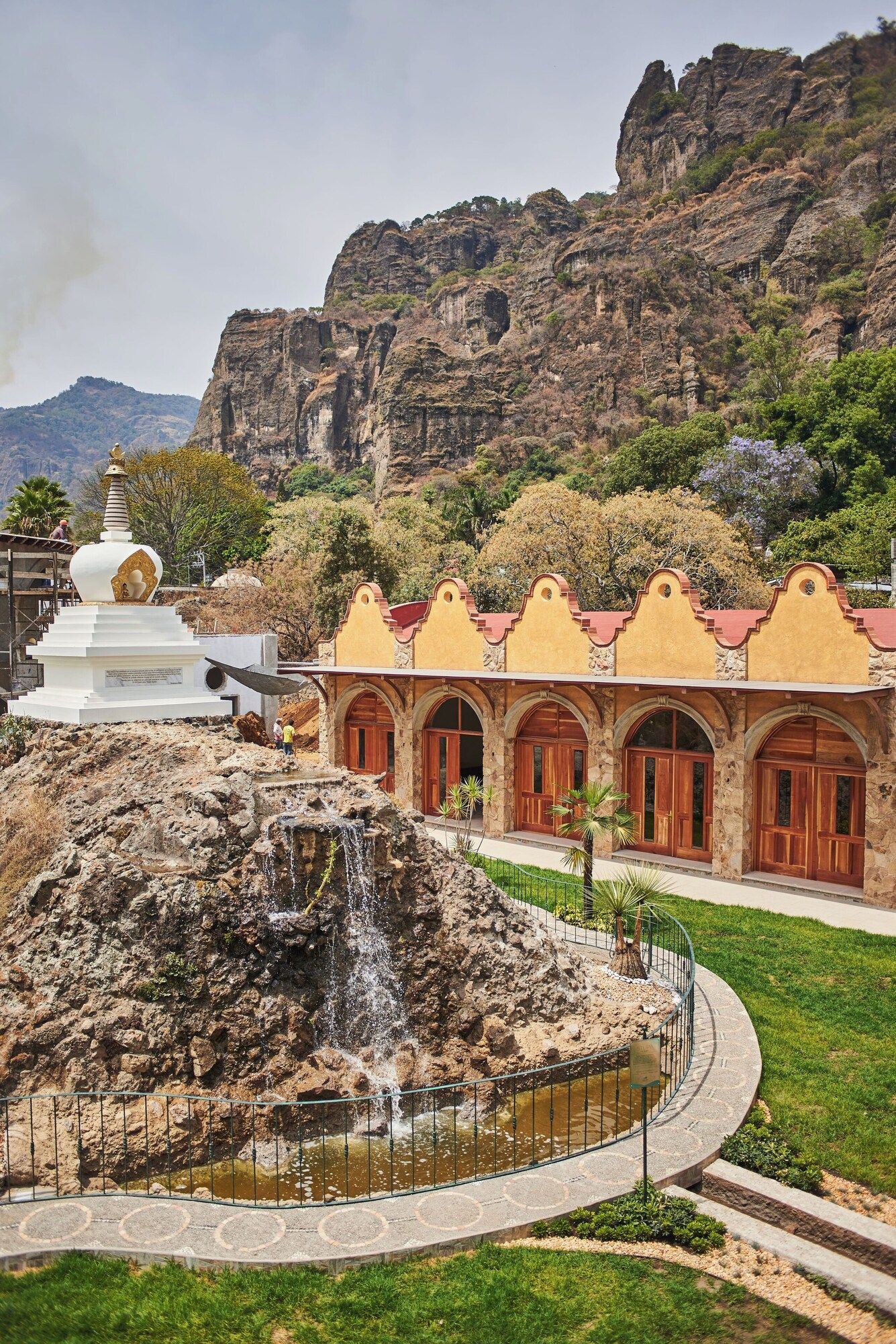 La Buena Vibra Retreat and Spa Hotel — image 1 of 1
