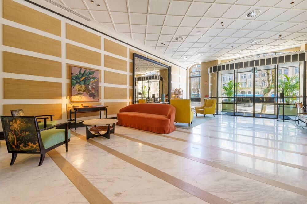expediav2-8535190-2259427565-261581 The Editory Boulevard Aliados Porto