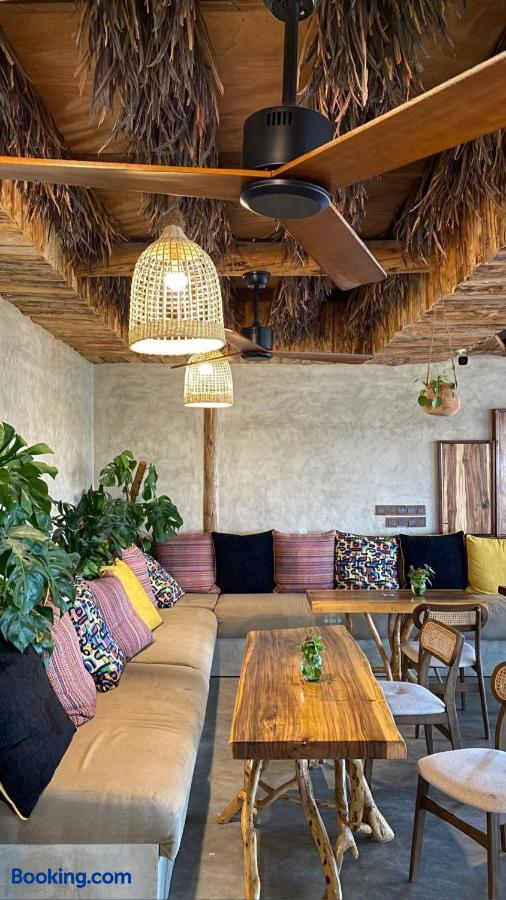 booking-1071094522-582086725-269058 Casa Mikoko Resort