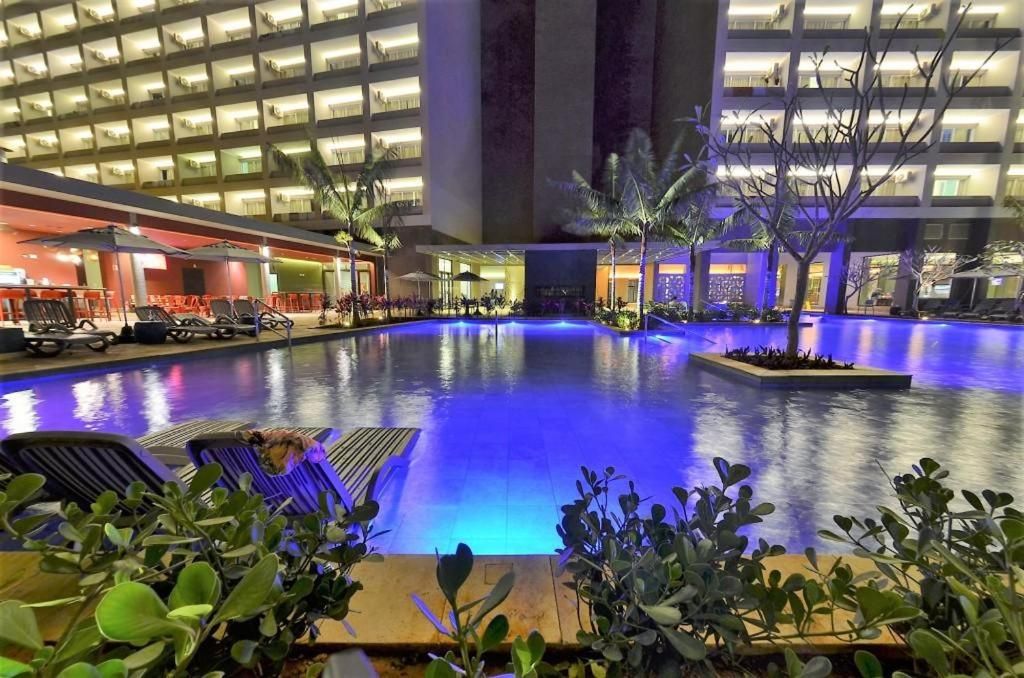 Hot Beach Suites Olimpia Resort