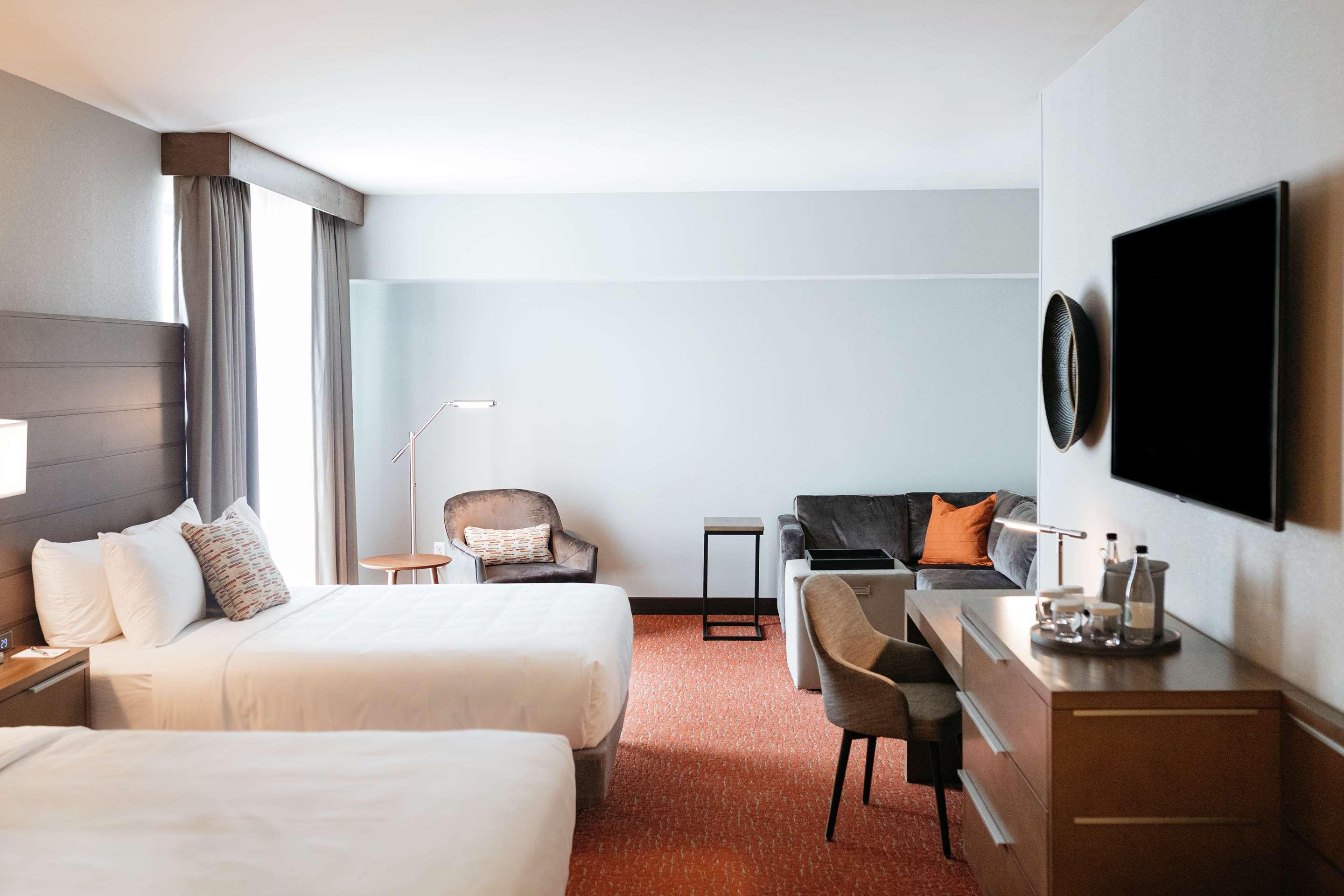 ice-5272565-100075663-504196 Revel Hotel Des Moines Urbandale, Tapestry Collection By Hilton