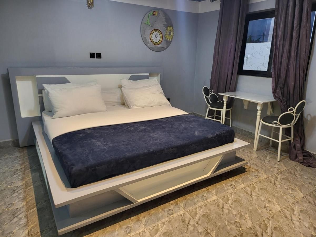 hotel photo