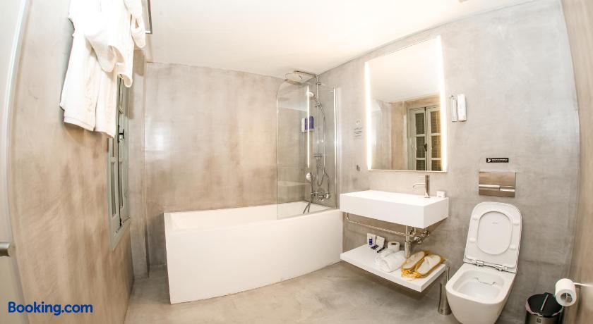 booking-9143528-402824183-629156 Madama Residence