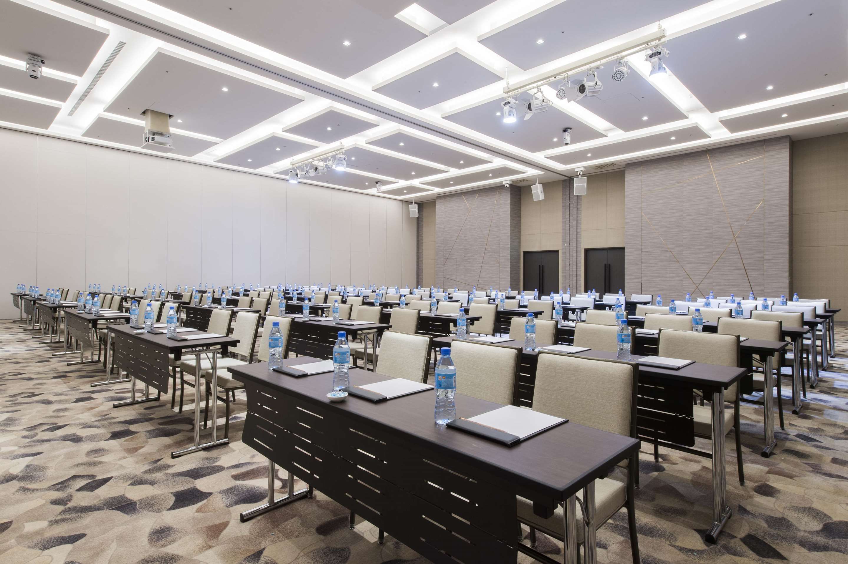 Golden Tulip Fab Hotel New Taipei