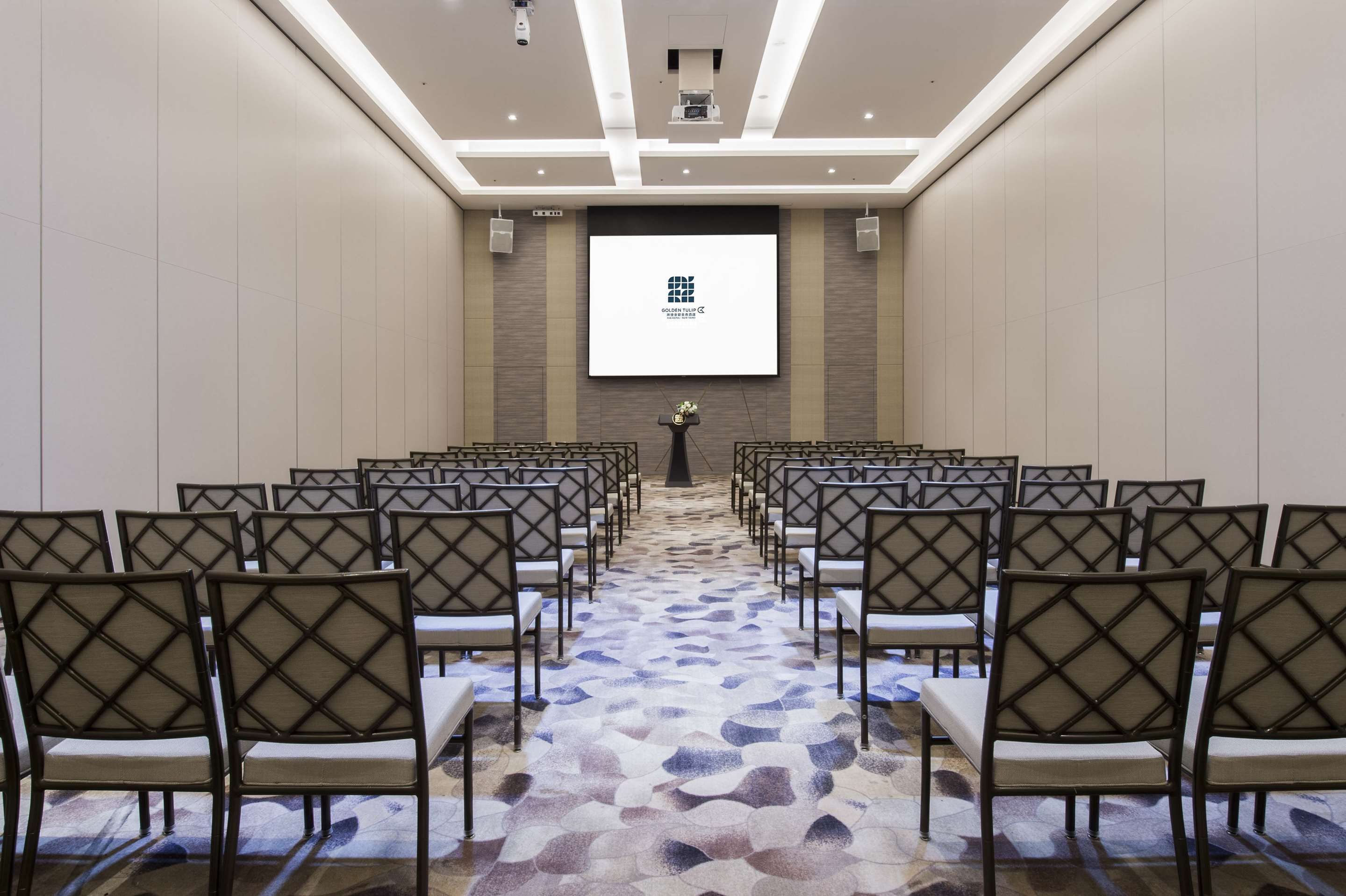 Golden Tulip Fab Hotel New Taipei