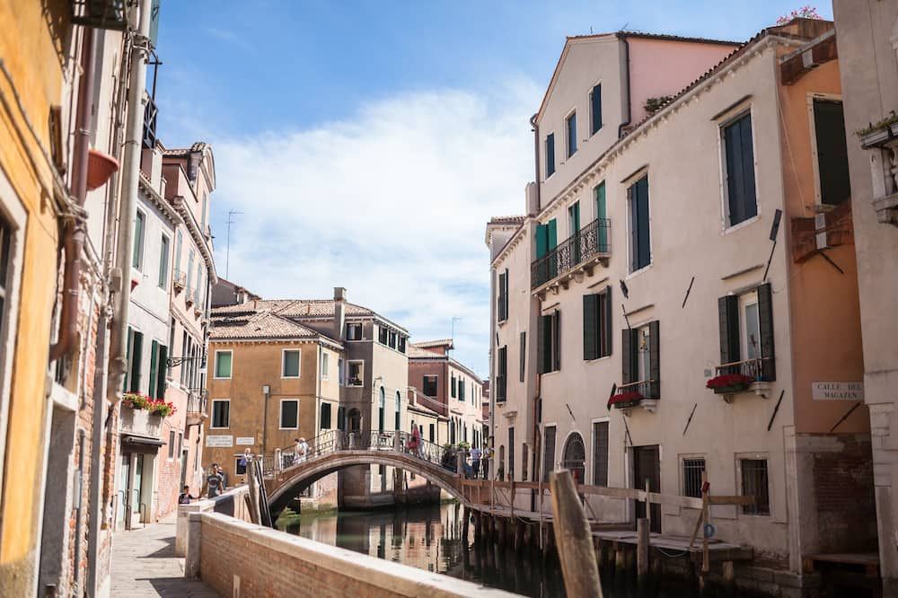 Liassidi Wellness Suites