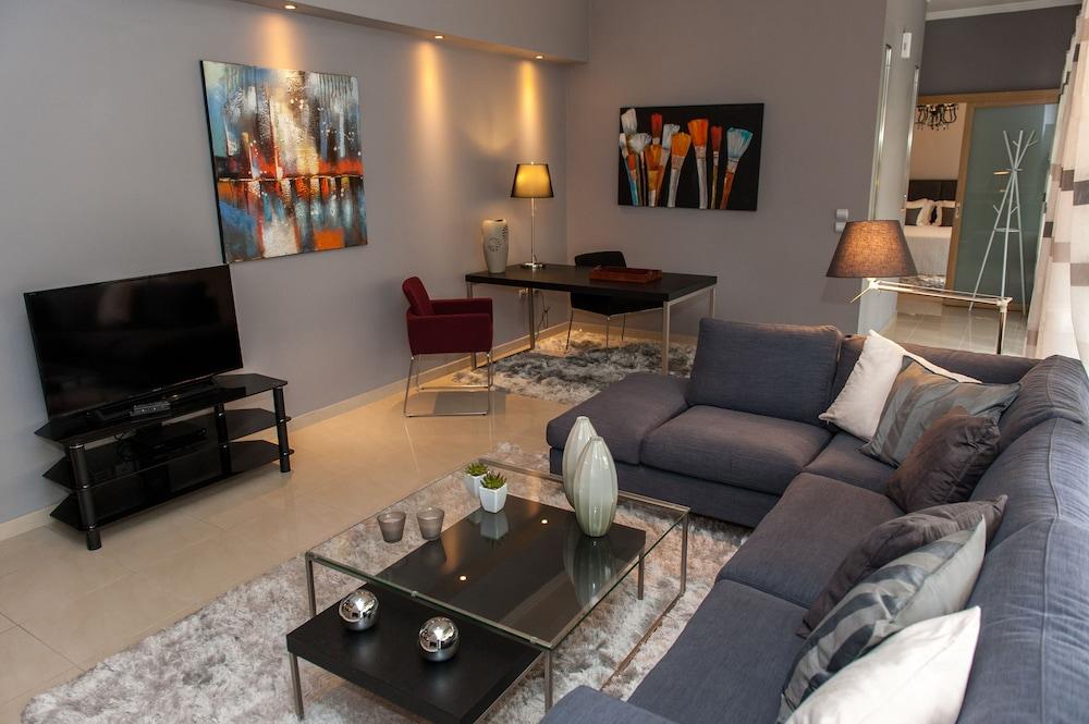 sembo-2325552-b74960-295321 Urban Residence
