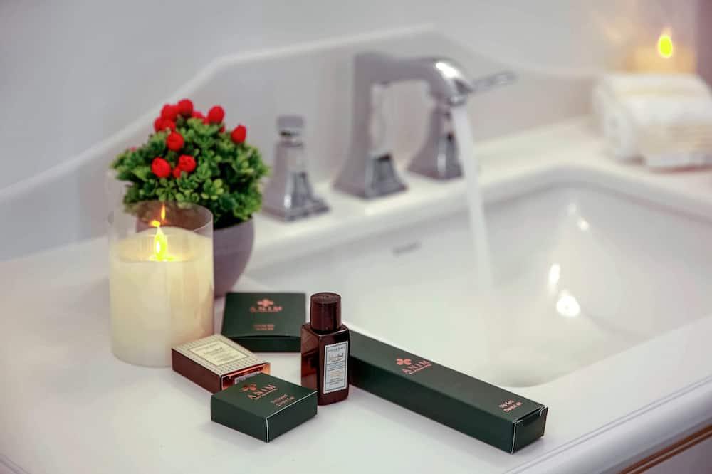 expediav2-8687989-5d62df-067995 Anim Boutique Hotel