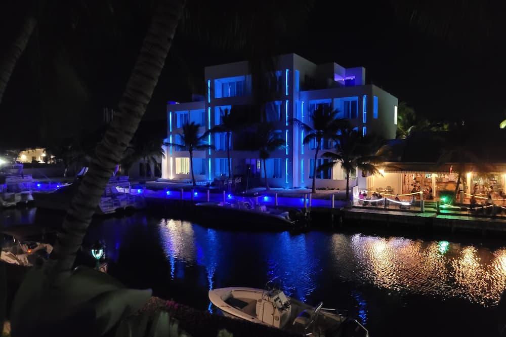 Zenza Boutique Hotel