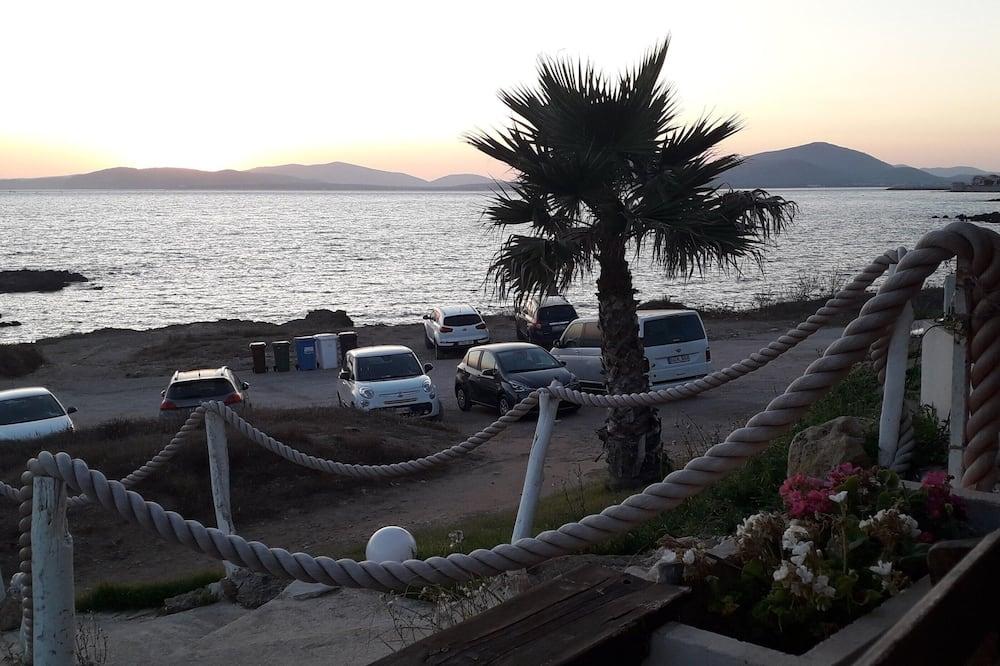 \nEco-friendly Retreat ideal for 18 p\nNatural Cosmetics &Cooking workshops.\n\n Sardinië - Alghero visuel 5/5 \nEco-friendly Retreat ideal for 18 p\nNatural Cosmetics &Cooking workshops.\n\n Sardinië - Alghero visuel 5/5