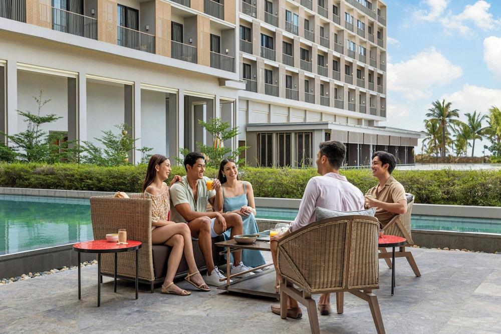 sembo-1070515922-54b32d-072427 Sheraton Cebu Mactan Resort