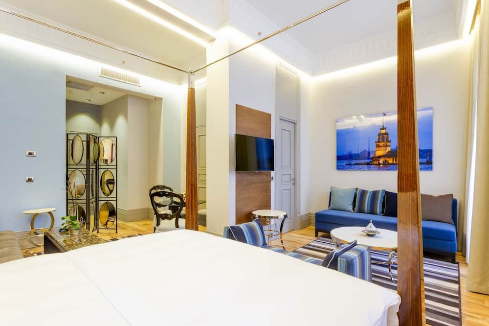 Ravouna 1906 Bosphorus Istanbul