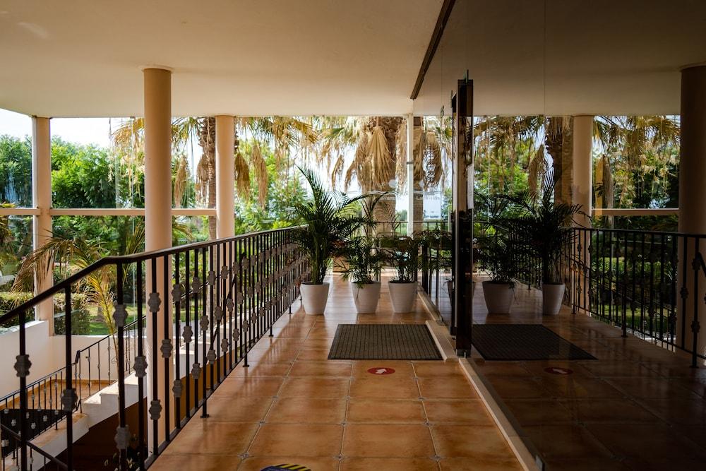 sembo-289390-db1aa1-491798 Luzmar Villas