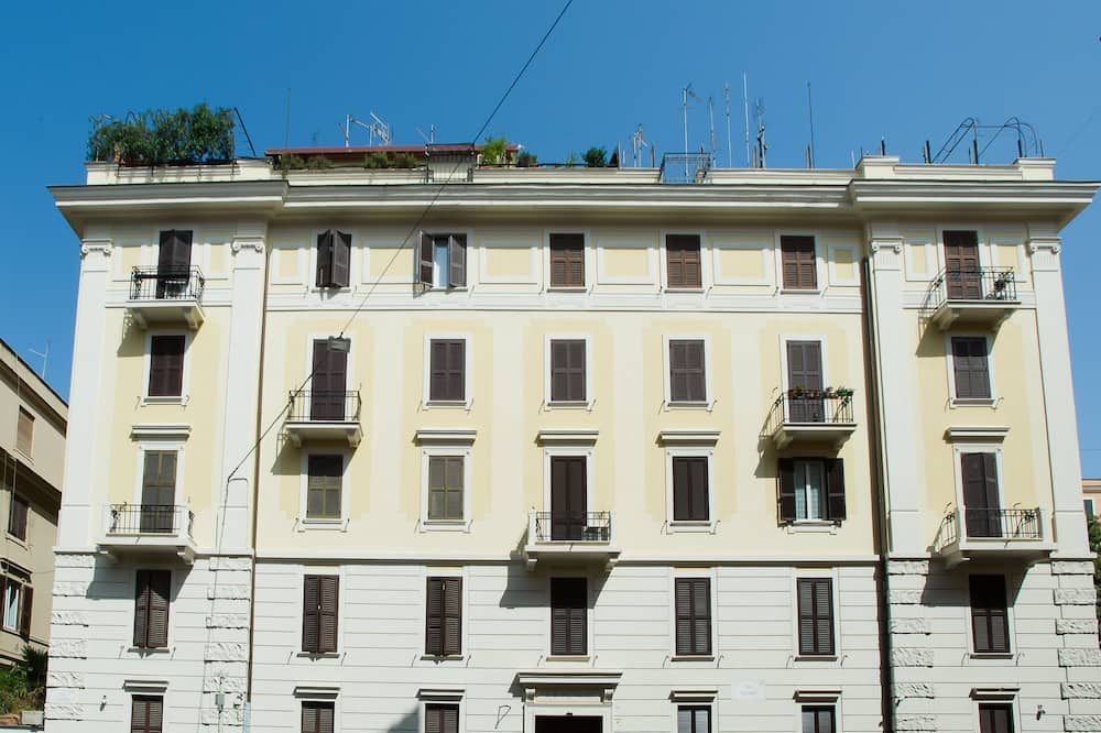 Borghese Executive Suite