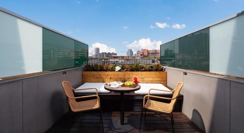 The Yun Collection Guangzhou Yong Qing Fang