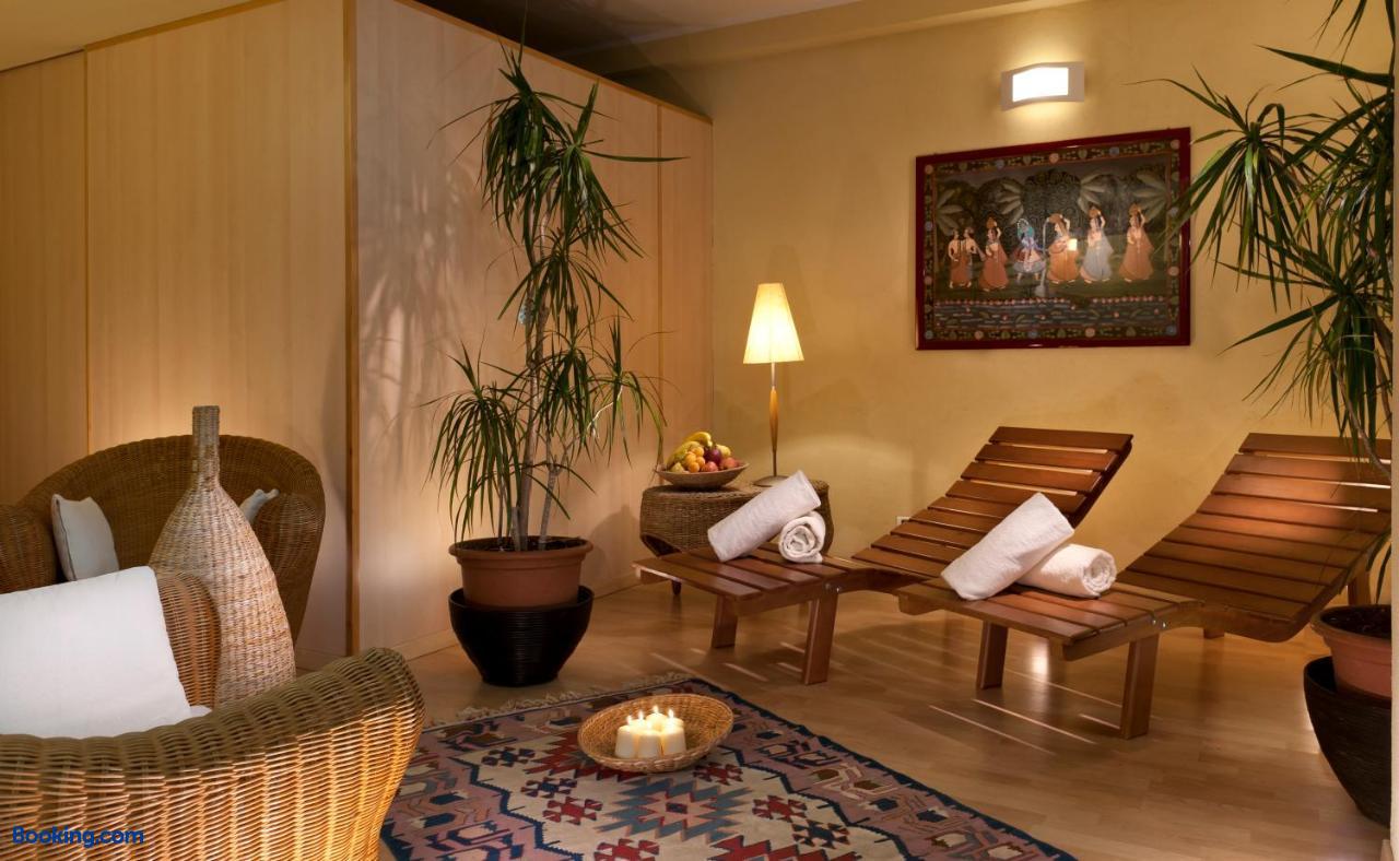 booking-74117-15682261-477466 Hotel Alexander