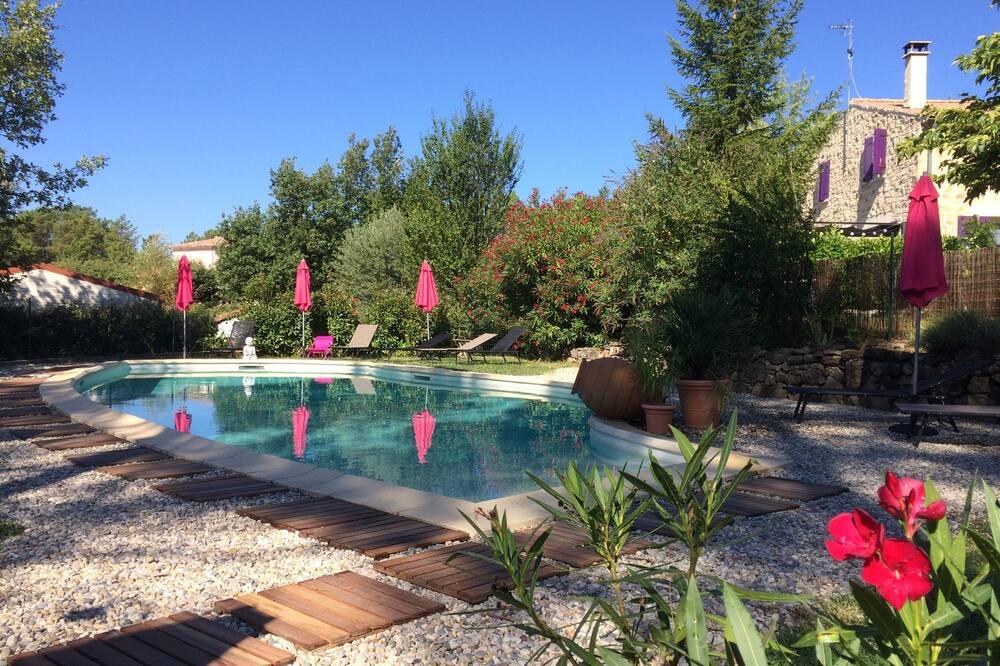 Chalet not overlooked in a quiet location with private space. Gites in unison Rhône-Alpes - Stierenvechters visuel 5/5 Chalet not overlooked in a quiet location with private space. Gites in unison Rhône-Alpes - Stierenvechters visuel 5/5