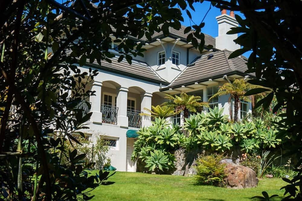 expedia_group-410957-117600070-466566 Greenmantle Estate Hotel