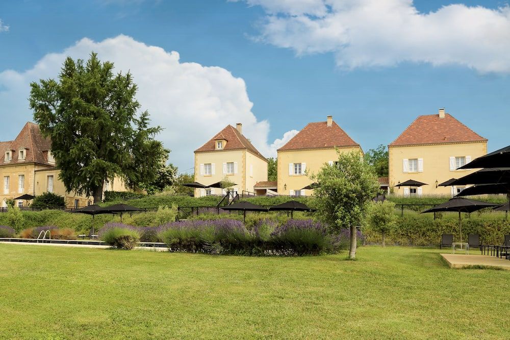 Château Les Merles et ses Villas