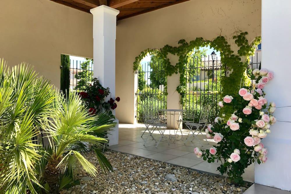 Beautiful luxury villa, air-conditioned and heated swimming pool Provence-Alpes-Côte d'Azur - Mallemort visuel 3/5 Beautiful luxury villa, air-conditioned and heated swimming pool Provence-Alpes-Côte d'Azur - Mallemort visuel 3/5