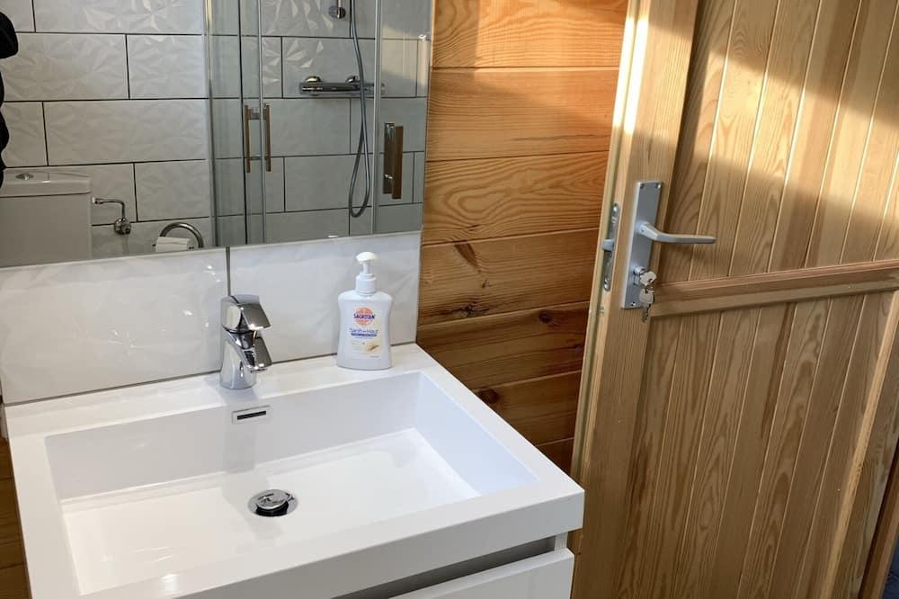 Chalet 2 personnes avec jacuzzi et piscine saisonnière partagée Lotharingen - Corcieux visuel 4/5 Chalet 2 personnes avec jacuzzi et piscine saisonnière partagée Lotharingen - Corcieux visuel 4/5