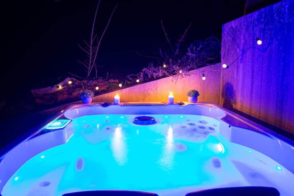 Maen Glas I Jacuzzi & Grand domaine Bretagne - Lanvéoc visuel 2/10 Maen Glas I Jacuzzi & Grand domaine Bretagne - Lanvéoc visuel 2/10