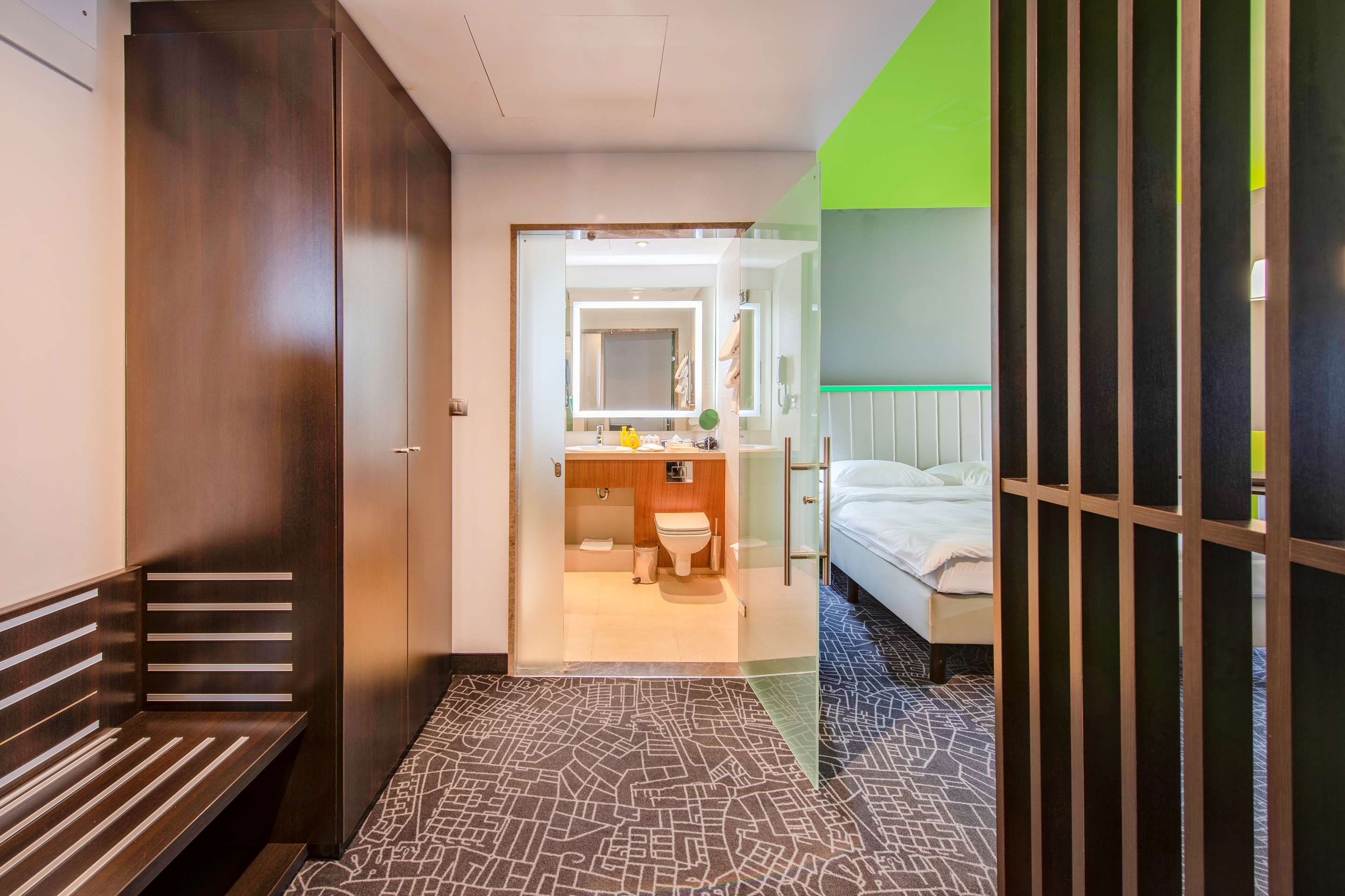 Cosmos Saint-Petersburg Pulkovo Apt Htl