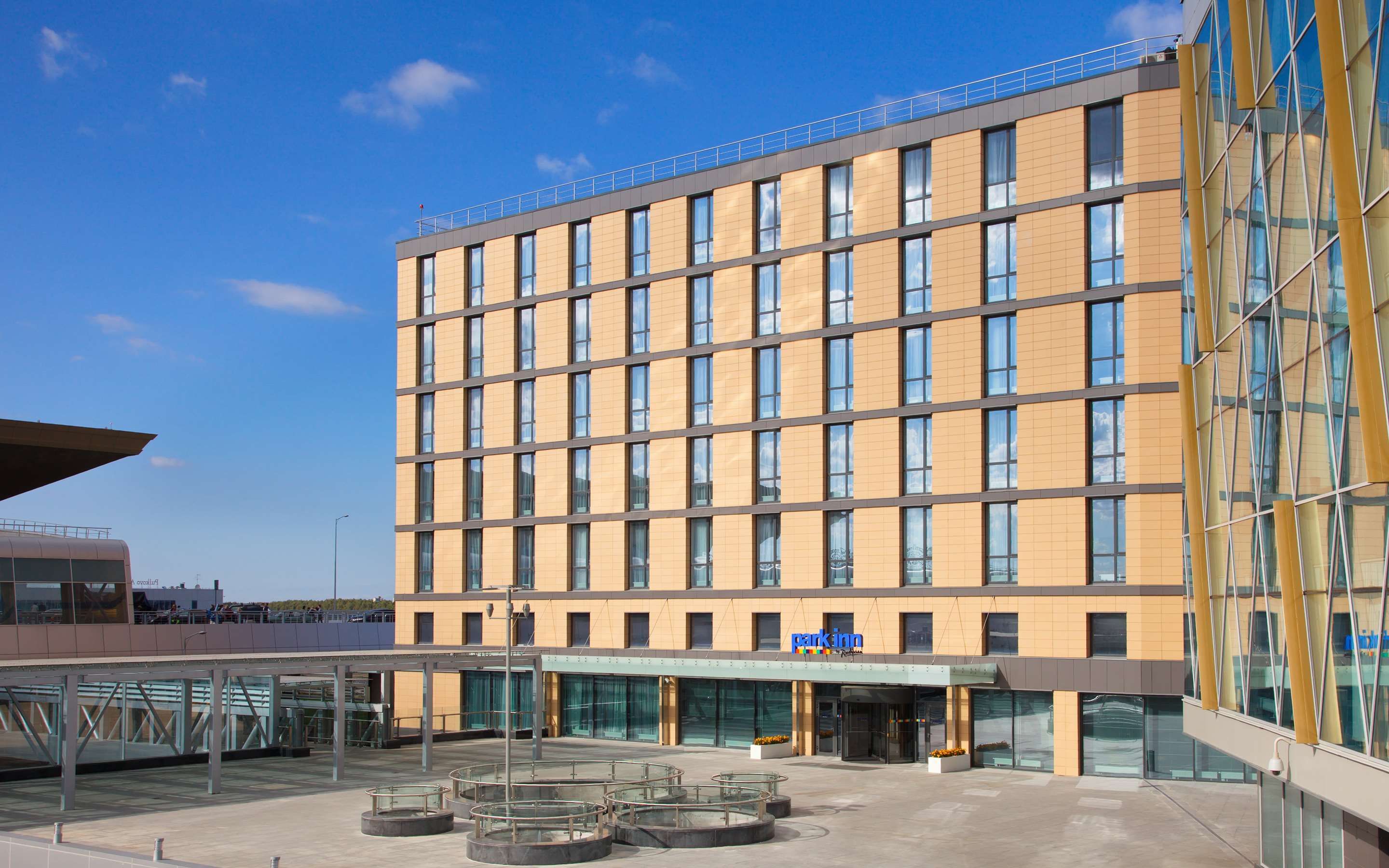 Cosmos Saint-Petersburg Pulkovo Apt Htl