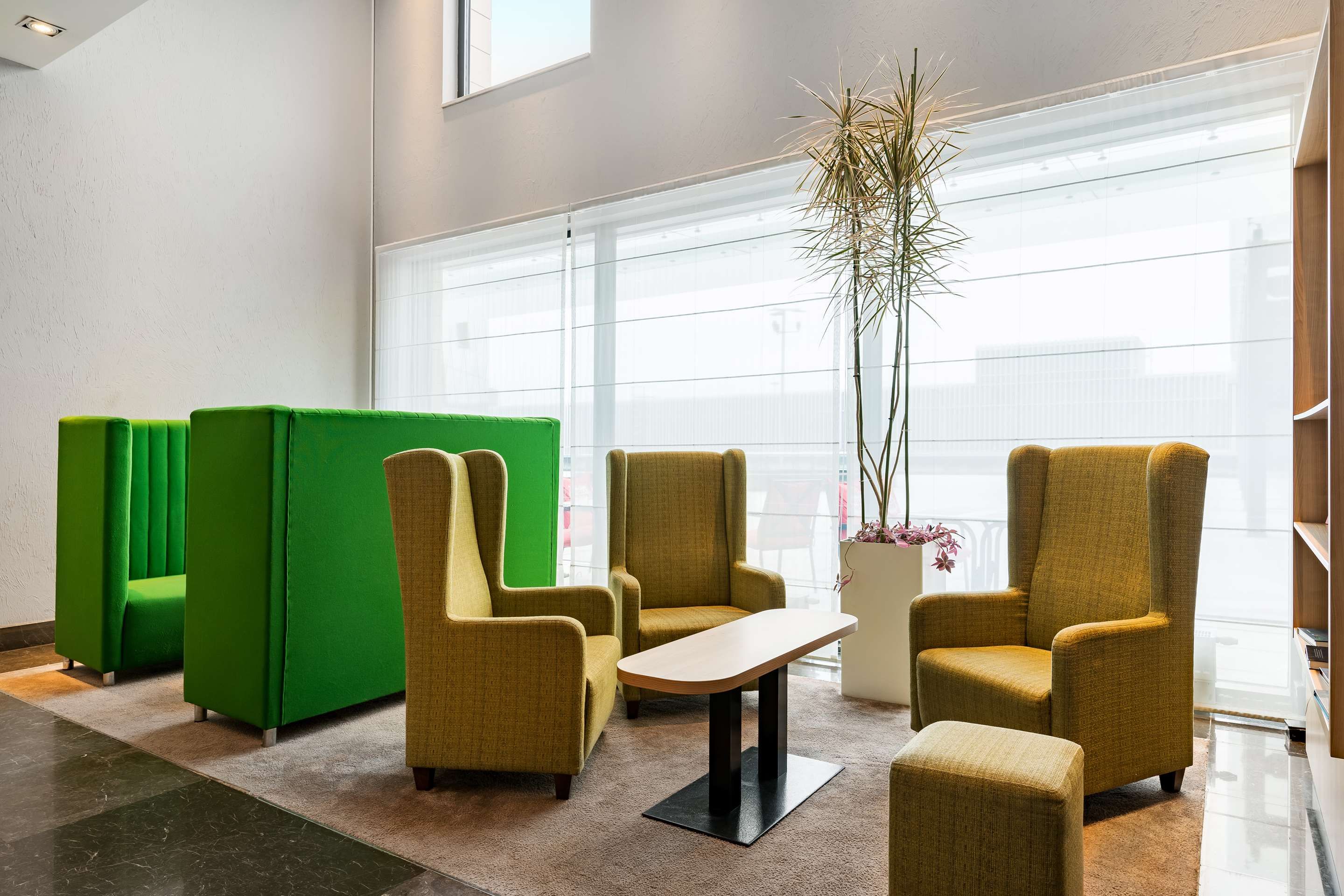 Cosmos Saint-Petersburg Pulkovo Apt Htl