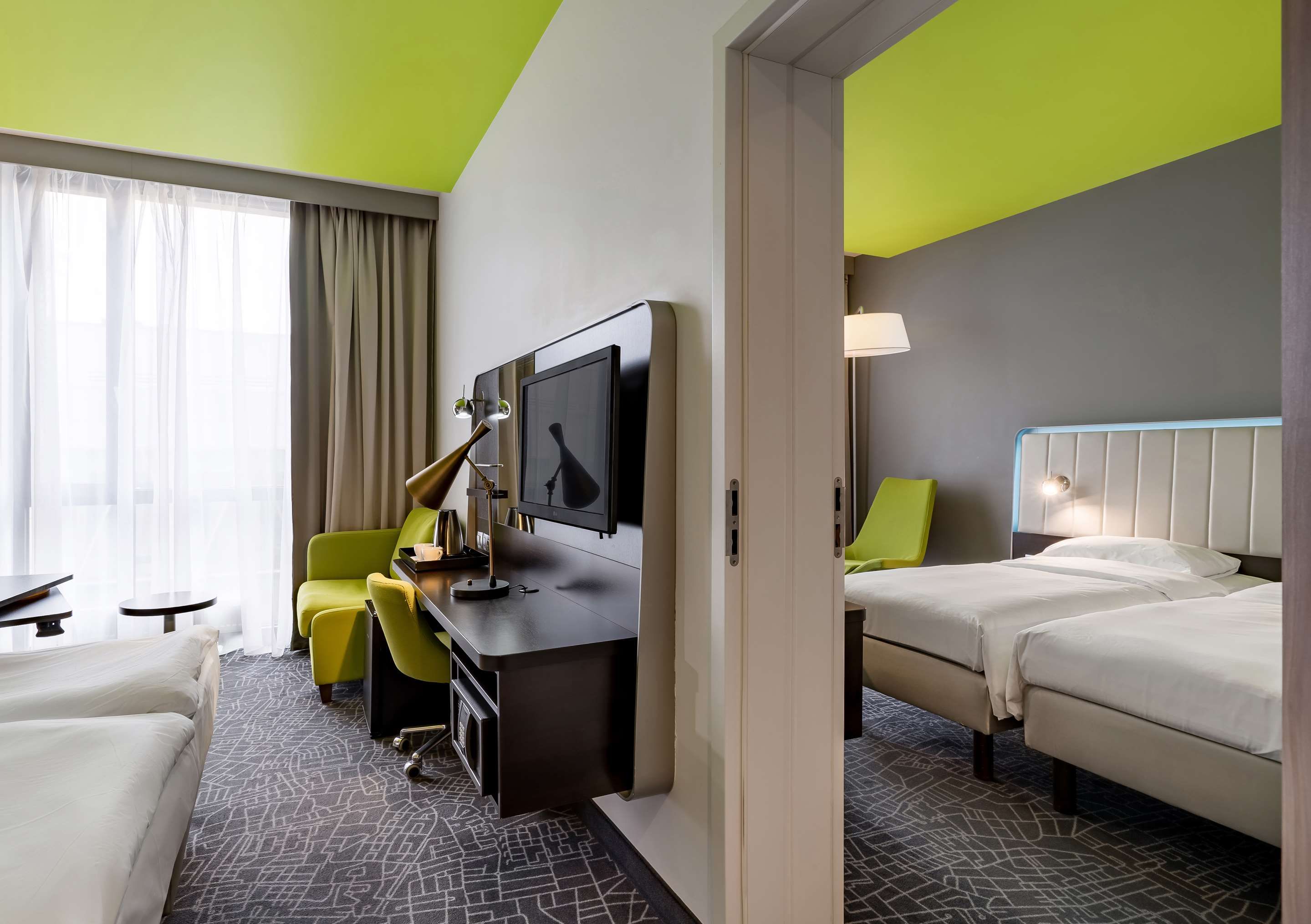 Cosmos Saint-Petersburg Pulkovo Apt Htl